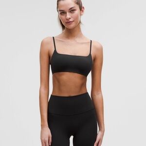 Lululemon Like a Cloud Spaghetti-Strap Bra Light
Support, A/B Cup Black Size 10